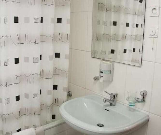 پانسیون Residencial Santo António