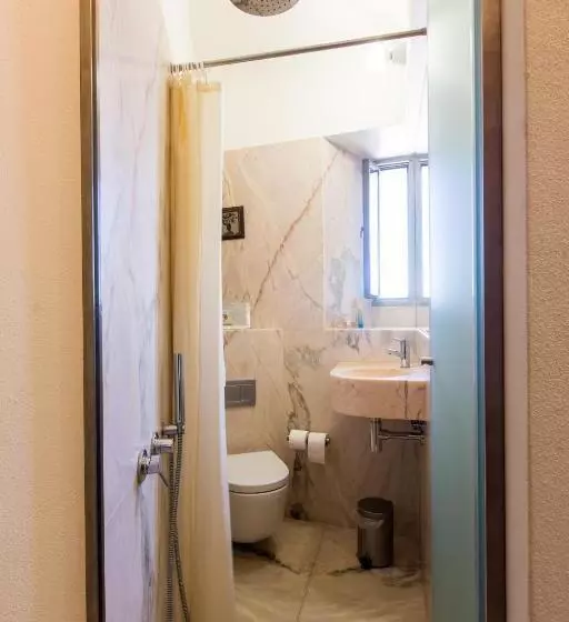 ペンション Torre De Maneys