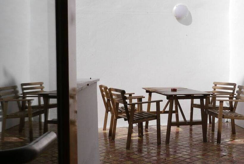 پانسیون Cacilhas Guest Apartments