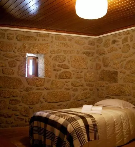 Majatalo Cantinho Santiago