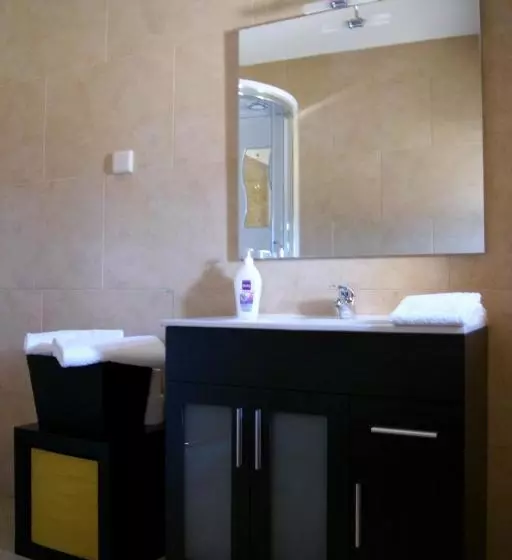 Majatalo Cantinho Santiago