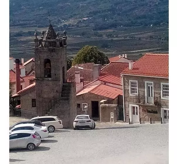 Majatalo Cantinho Santiago