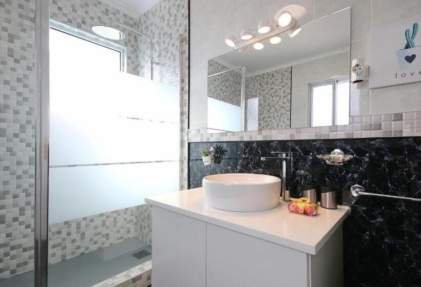 פנסיון Casa Da Flor