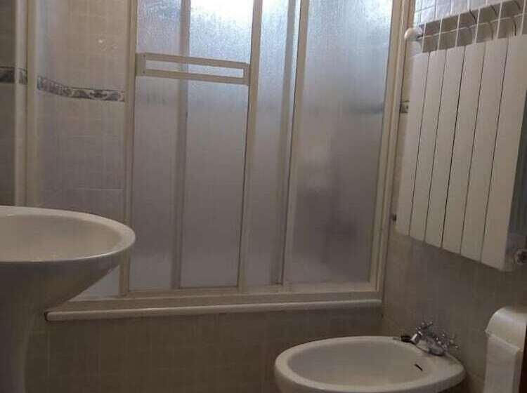 پانسیون Encosta Da Serra