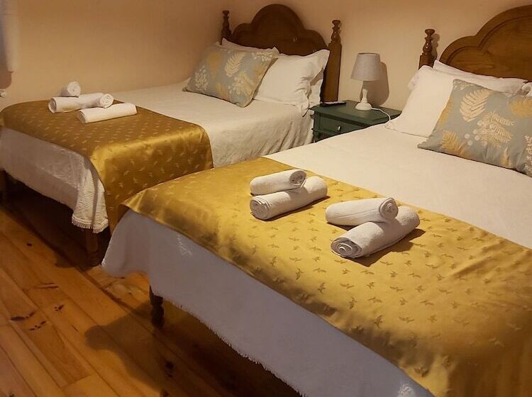 پانسیون Encosta Da Serra