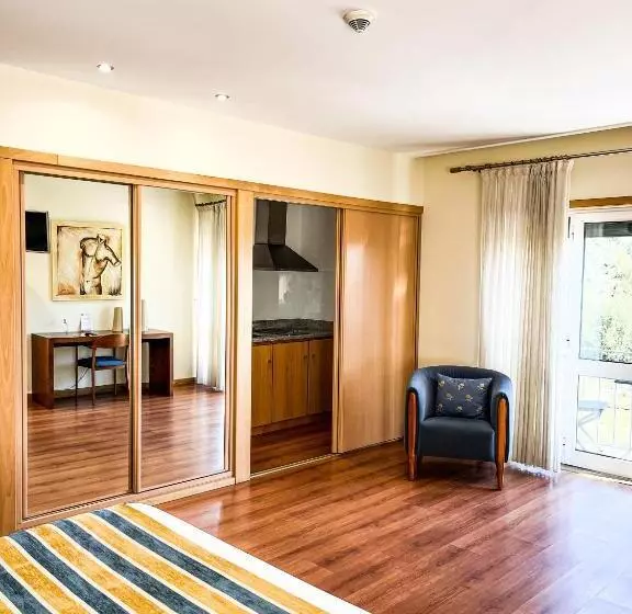 ペンション Encosta Do Monte   Charming Villa