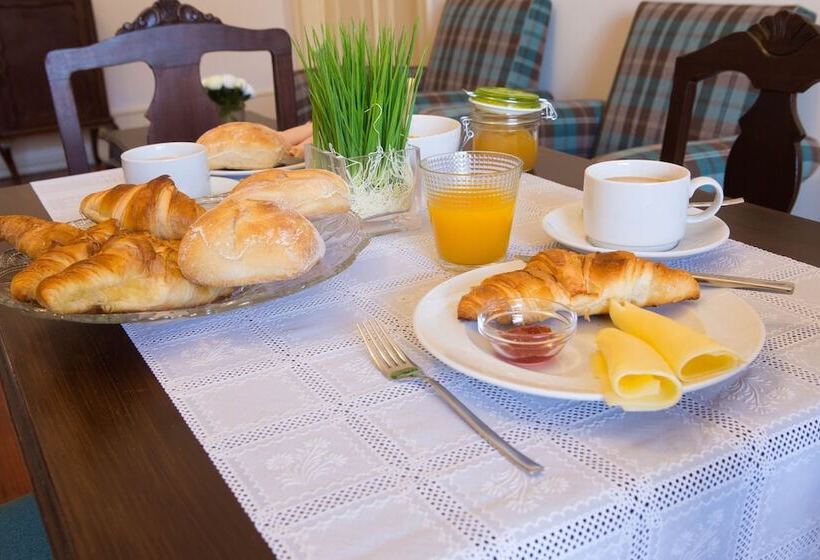 Пансион Typical Lisbon Guest House