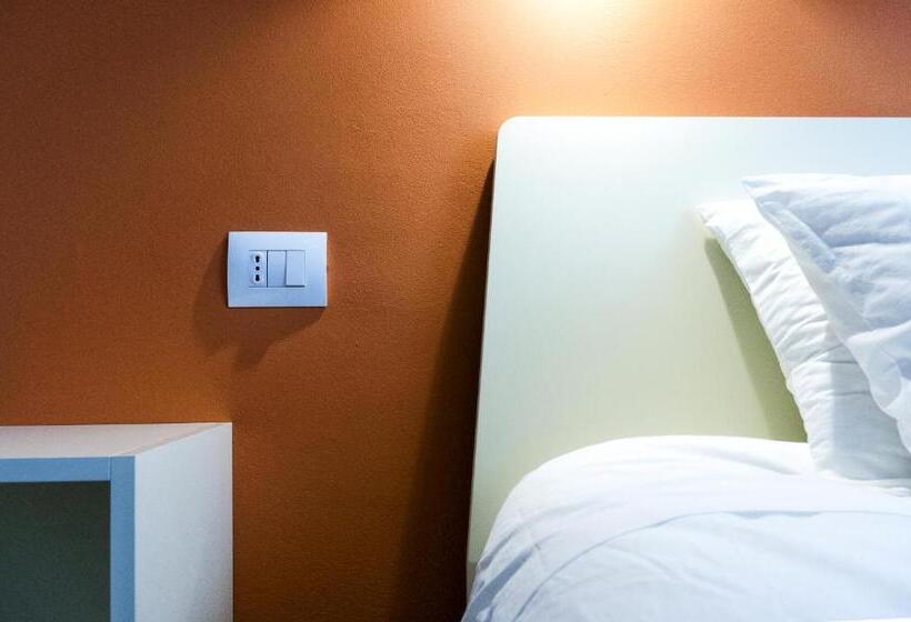 膳宿费 Villa Fenix Osio Sotto