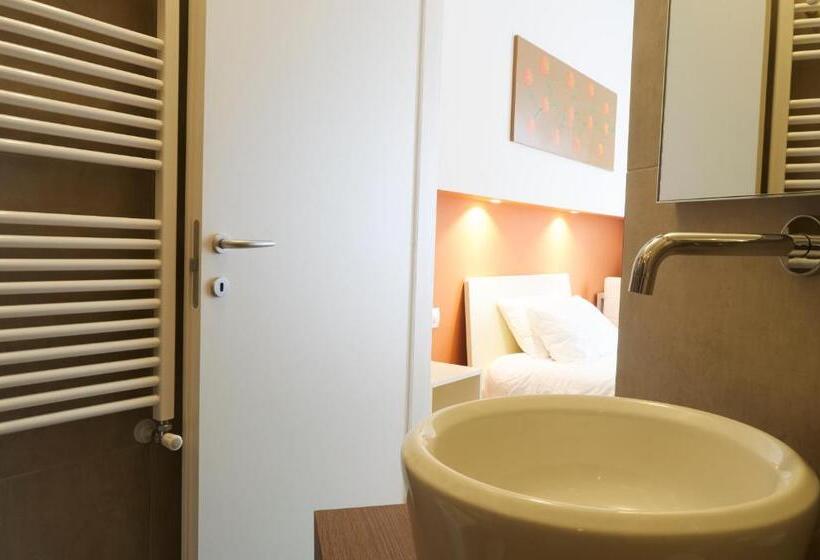 膳宿费 Villa Fenix Osio Sotto