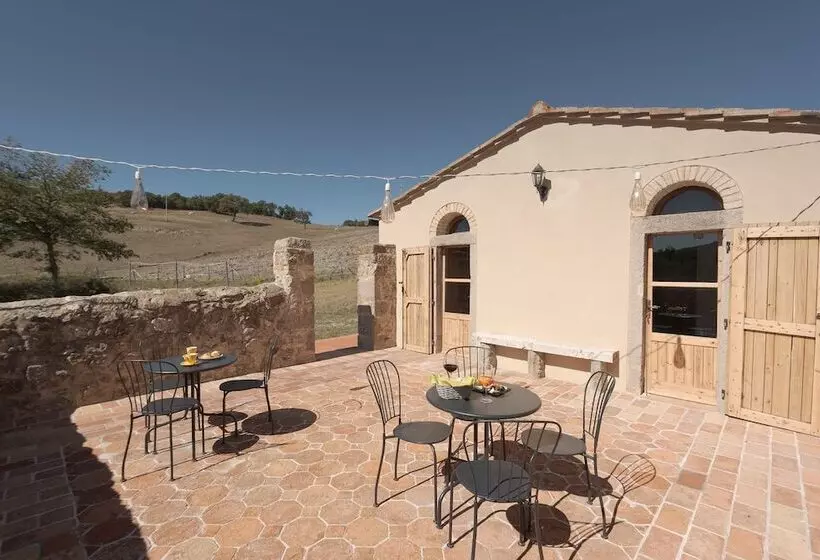ホテル Terre Di Giorgio Agriturismo Villa La Palazzetta
