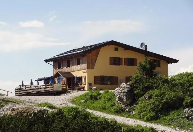 ペンション Rifugio Col De Varda
