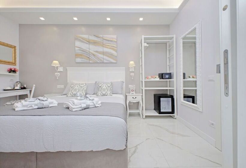 פנסיון Roman Holiday Charming