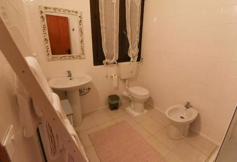 ユースホステル Locanda Del Musso Con Ristorante