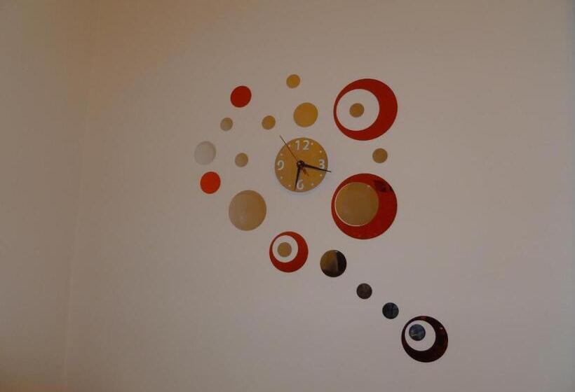 پانسیون Time Out