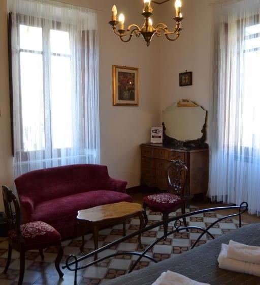 پانسیون Time Out