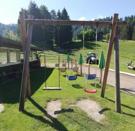ホテル Agritur Le Vale