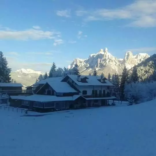 ホテル Agritur Le Vale