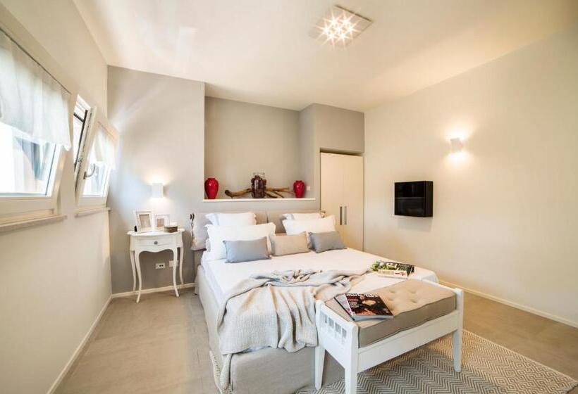 פנסיון Riviera Carducci Rooms