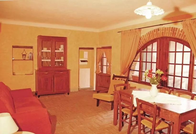 ホテル Agriturismo La Torre