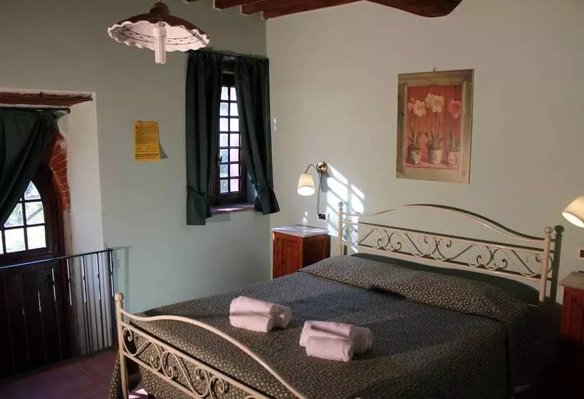 ホテル Agriturismo La Torre