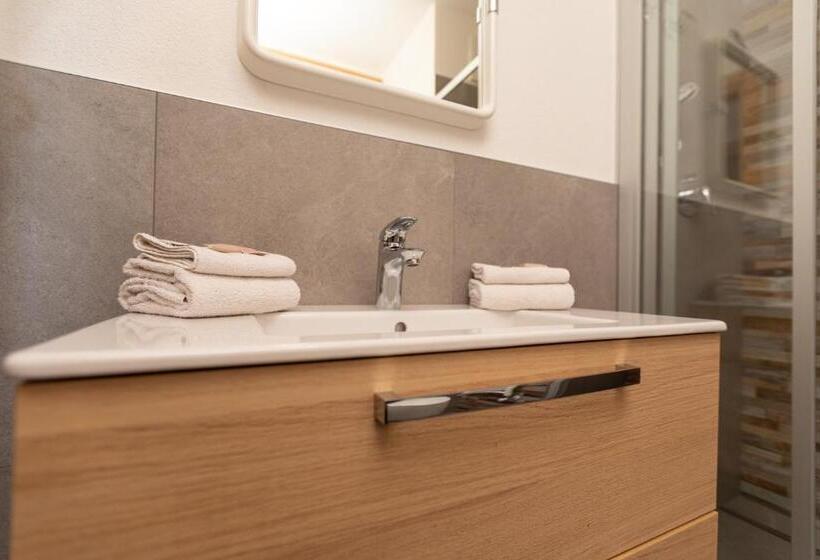 פנסיון Engadina B&b