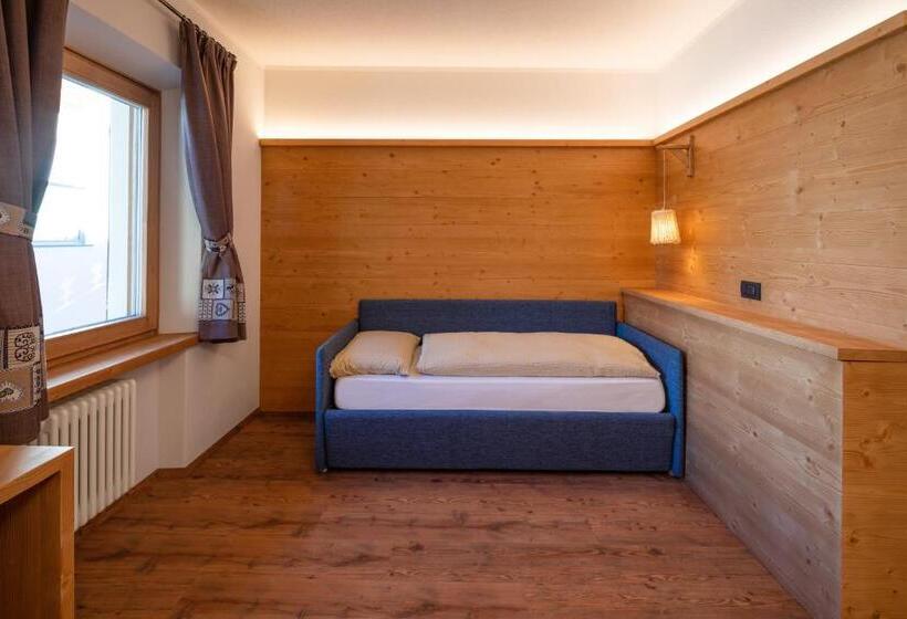 פנסיון Engadina B&b