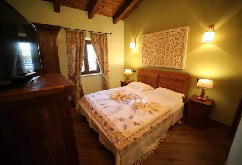 Residence Marrelli Home