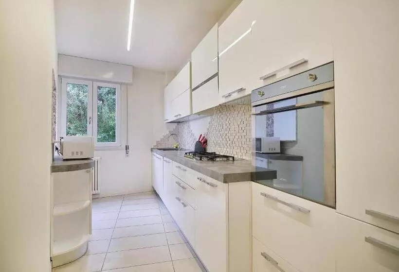 Front Lake Apartment Bardolino