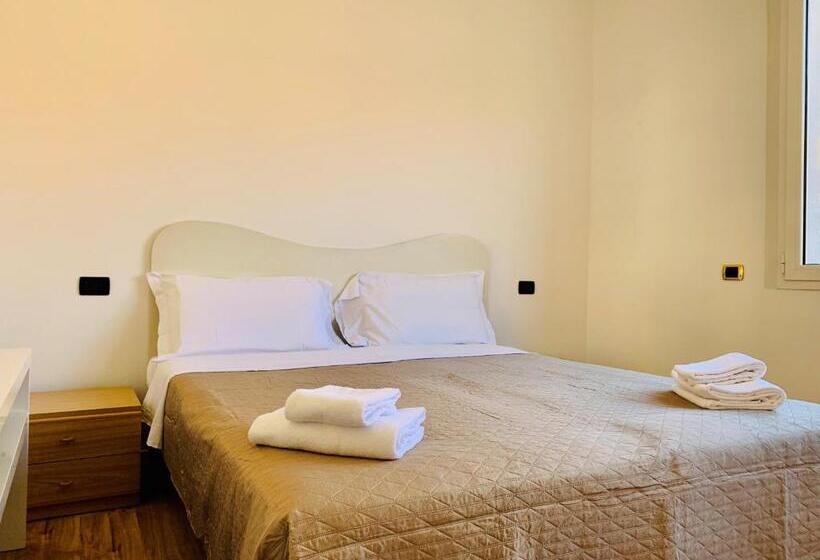 Front Lake Apartment Bardolino