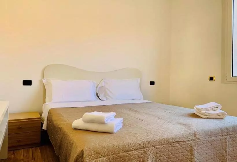 Front Lake Apartment Bardolino