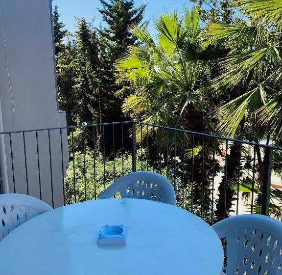 Front Lake Apartment Bardolino