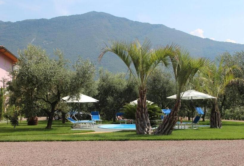 فندق Agritur Il Melograno