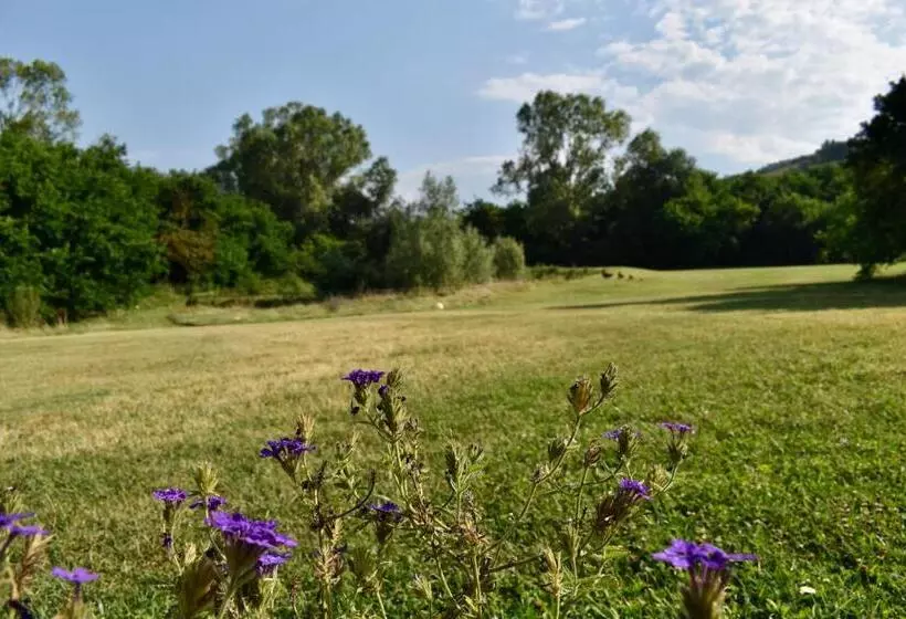 ホテル Agriturismo La Sorgente