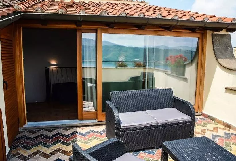 Majatalo Atlantis Inn Castelgandolfo