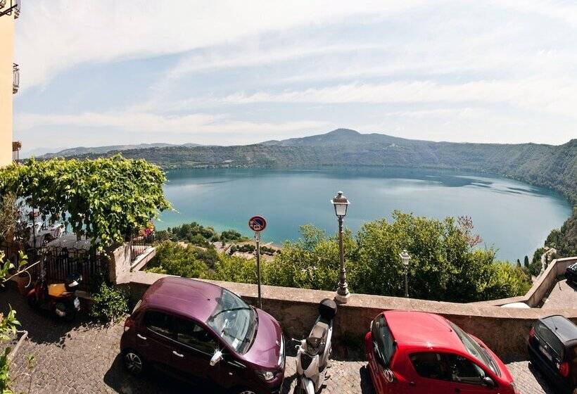 Pensjonat Atlantis Inn Castelgandolfo