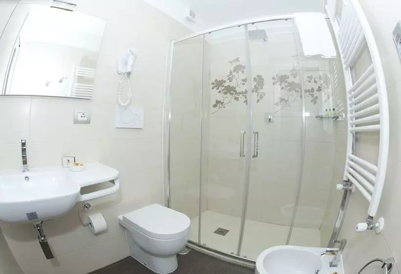 Majatalo Atlantis Inn Castelgandolfo