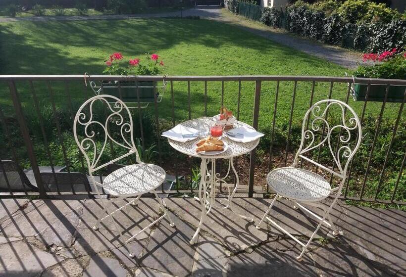 پانسیون Villa Del Cigno