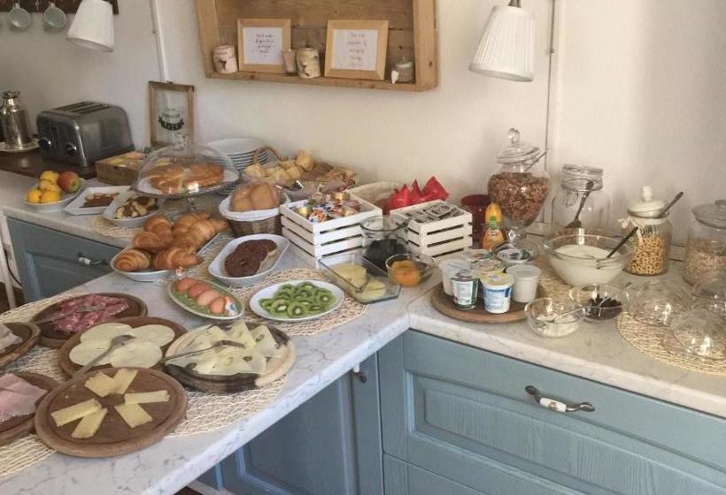 پانسیون Villa Del Cigno