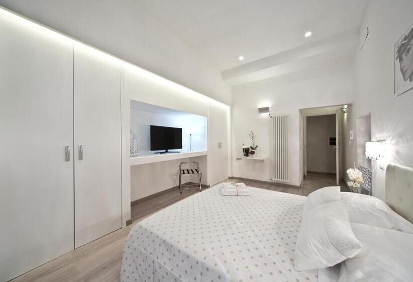 פנסיון Whitehouse