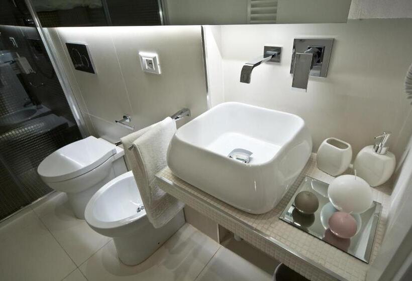 פנסיון Whitehouse