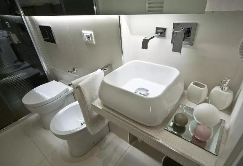 ペンション Whitehouse