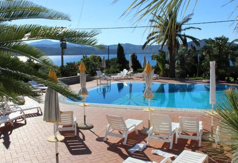 Residence Cala Dei Peducelli