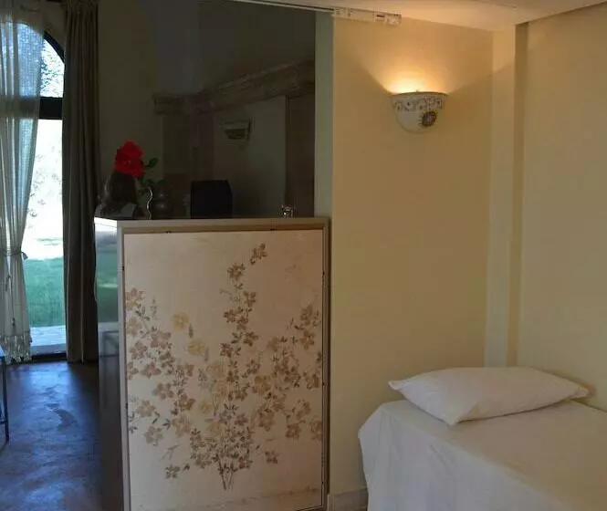 Hotelli Dimore Del Roseto