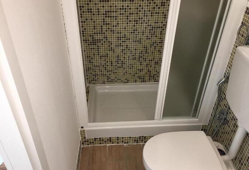 پانسیون La Tana Dei Leoni Affittacamere