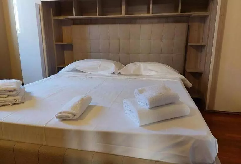 پانسیون La Tana Dei Leoni Affittacamere