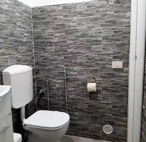 پانسیون Roomyitalia   Guest House Il Faraone