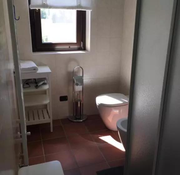 هتل Agriturismo La Farazzina