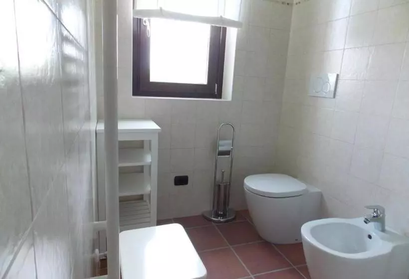هتل Agriturismo La Farazzina
