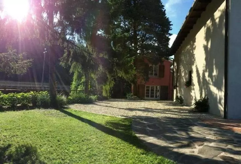 هتل Agriturismo Terrarossa