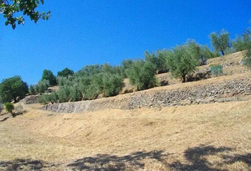 هتل Agriturismo Terrarossa